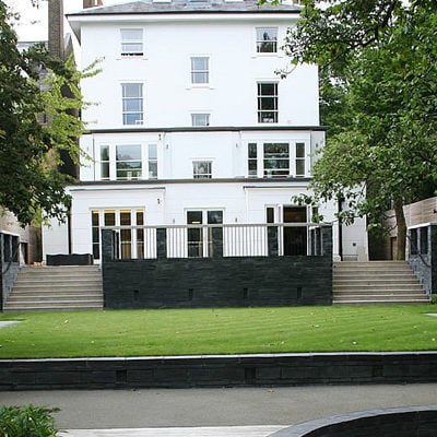 Walkout garden